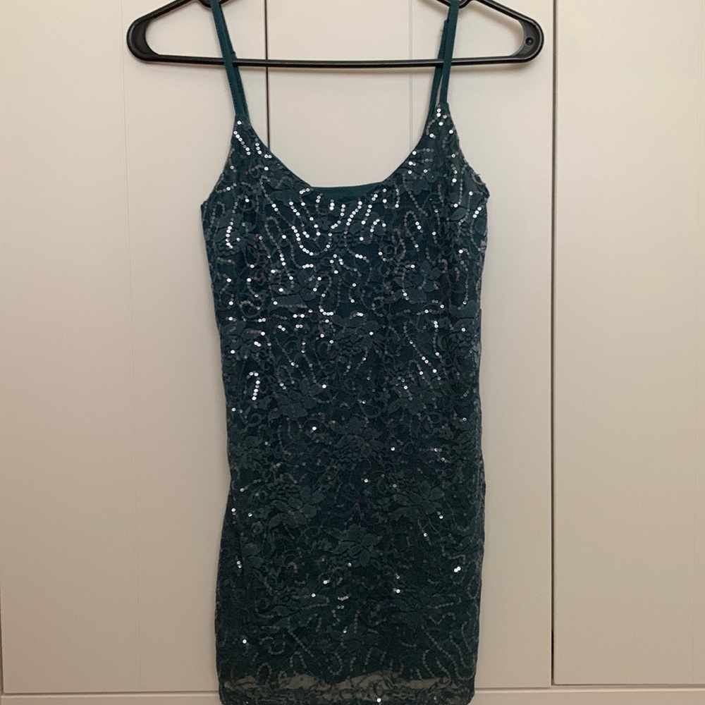 NWOT Size Small Vanity Lace Sparkly Tank Top